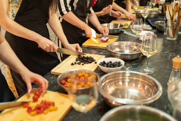 Personalized cooking sessions at CookMastery